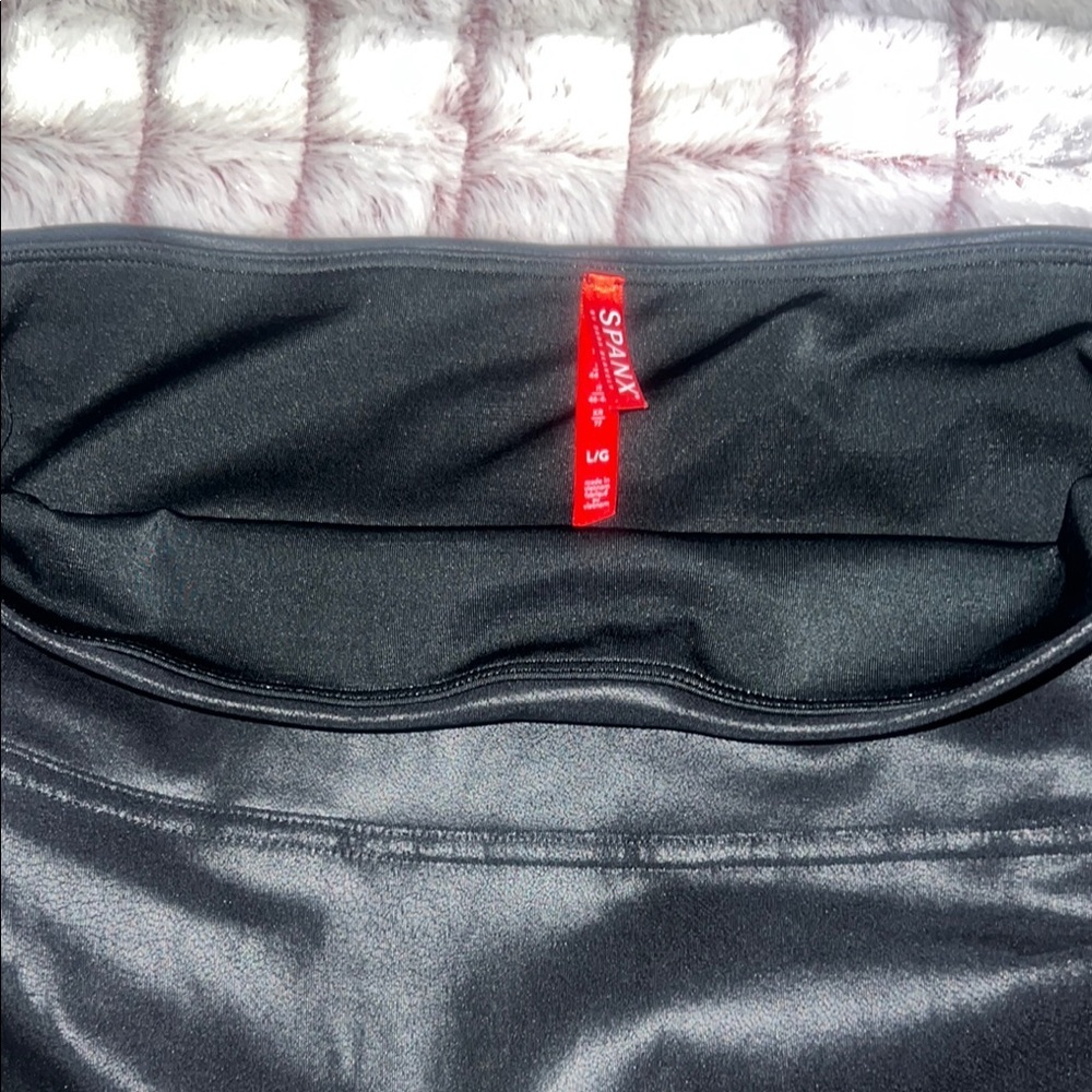 SPANX Shape Faux Leather Leggings Size L